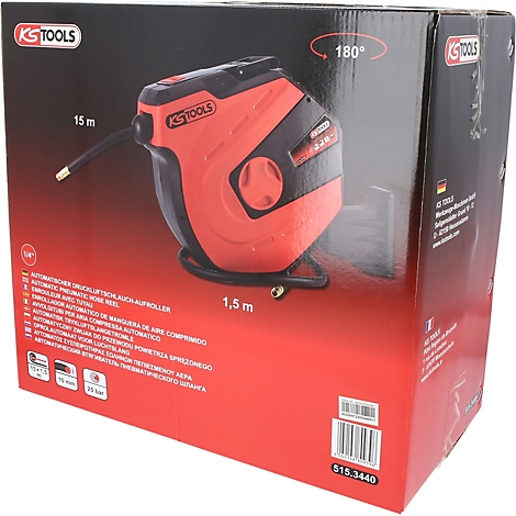 Roter und schwarzer Druckluftschlauchaufroller in seiner Verpackung, KS TOOLS Logo, 15 m, 1,5 m, 180 Grad Drehung.